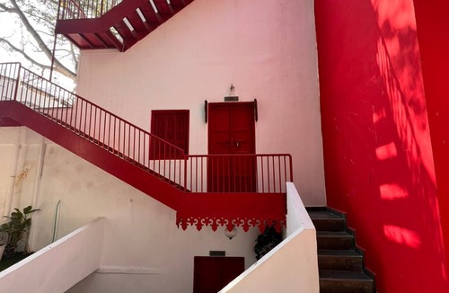 Bedla Bed & Breakfast | 8-bedroom bed & breakfast in marvelous Udaipur with AC
