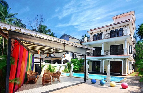 Saunta Vaddo Villa | 8 Bedroom Luxury villa 10 min walk to Calangute beach with Private Swimming Pool