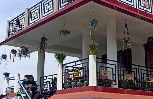 Darjeeling House | A cozy boutique homestay at Darjeeling. Be one step closer to paradise.