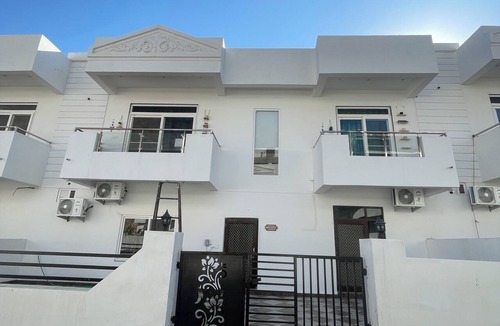 Bedla Villa | A fabulous 4-bedroom villa in Udaipur with hill view.
