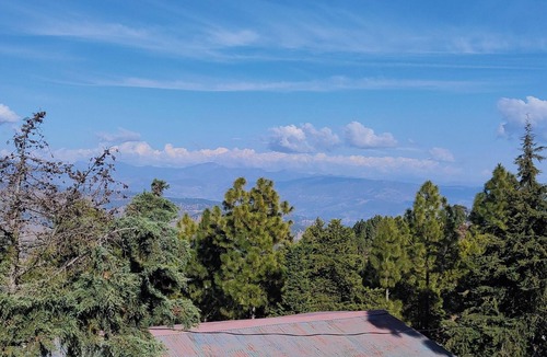 Ranikhet Villa | A heavenly himalayan getaway in complete solitude on a hill