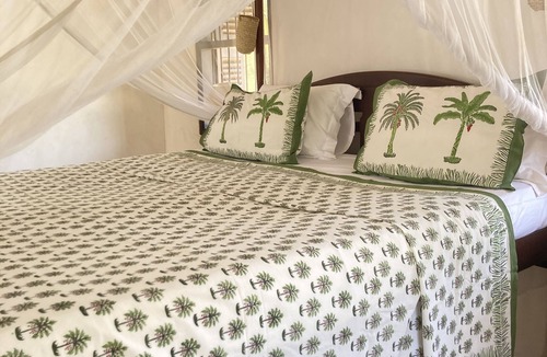 Lamu House | A luxury private beach villa and a pool with a staff just for you!