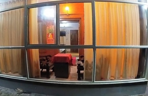 Thalassery Villa | A Riverside Retreat Holiday Home with Kitchen B1 - Deluxe 2+1-Wi-Fi-AC