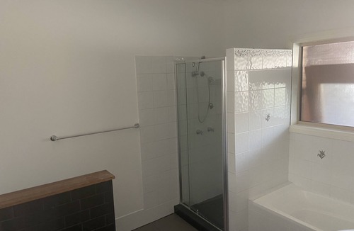 Kurri Kurri Bed & Breakfast | A special suite in a rural setting amongst bushland and wildlife