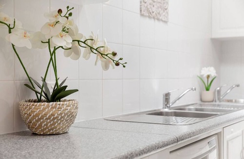 Connolly Apartment | A9 - Elegant 3 bed apt in the heart of Connolly!