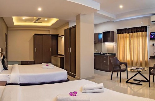 Vijayanagar Hotel | Aadya Elite