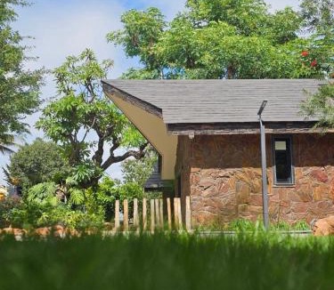 Manchanabele Villa | Aamara