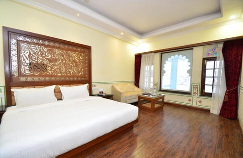 Udaipur City Centre Hotel | Aaram Mahal by Pachar Group