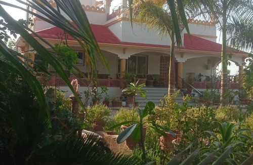 Gandhinagar House | Aaranya Bliss