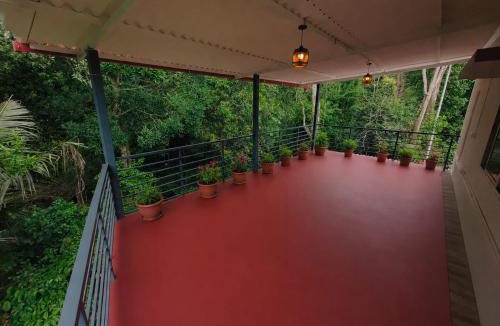 Koppa Hostel | Aaroha Living