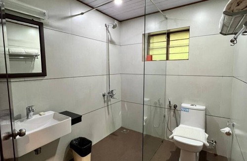 Chowara Resort | Abad Harmonia Ayurveda Beach Resort