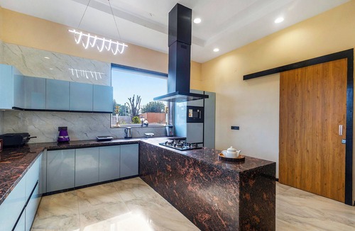 Amer Apartment | Abhinandan Farm by ELIVAAS