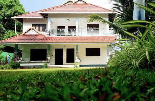 Aryad South Villa | Abode Homestay Alleppey - Private 7BR Coastal Villa near Omanapuzha Beach