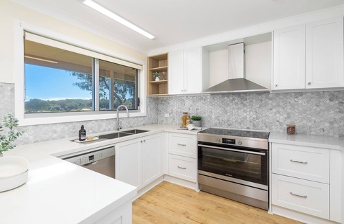 Anna Bay House | Absolute Birubi Beachfront - Luxury Pet Friendly