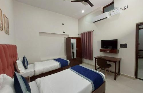 Varanasi Villa | Accommodation Plus- 5 bedrooms duplex house