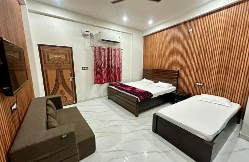 Varanasi Villa | Accommodation Plus- 5 bedrooms duplex house