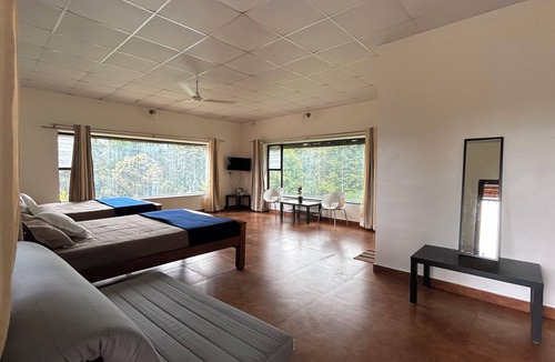 Sangameswarpet Bed & Breakfast | Acre 5 Homestay