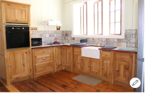 Somerset Dam Other | Acreage, Somerset dam,100yr old renovated homestead, near The Spit.