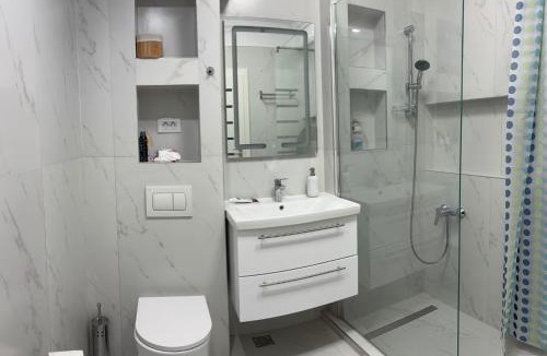 Constanta Apartment | Ada Home by Home for Seven