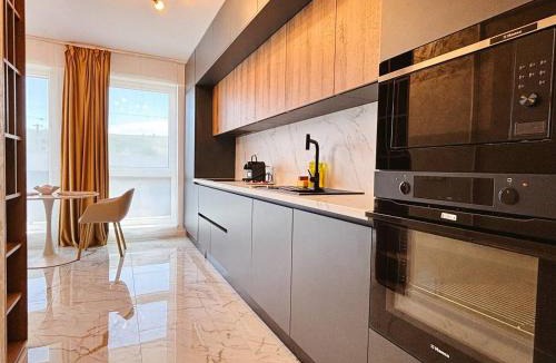 Cluj-Napoca Apartment | Aeroluxe Airport Apartament - Private Parking