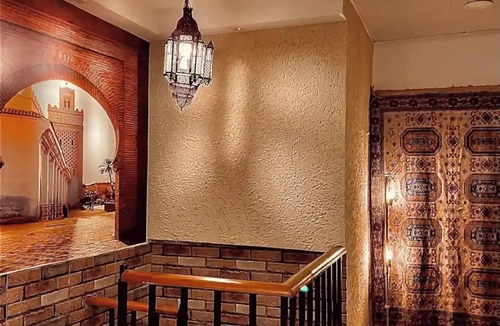 Banjara Hills Apartment | Aesthetic 2B apt in Banjara Hills, done up in a comfy eclectic and antique style