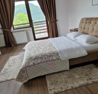 Rebrisoara House | Agropensiunea La Uța