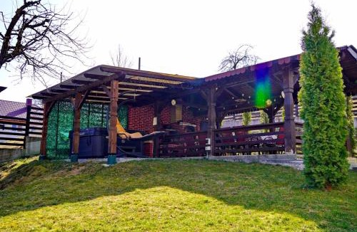 Rodna Villa | Agropensiunea turistică La Rusu