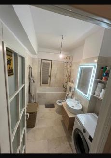 Iasi Apartment | Ahmad Naamni