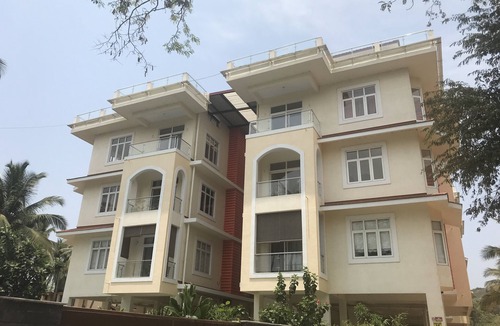 Candolim Apartment | Air Conditioned Modern 1 Bedroom + Living room apartment with 2 bathrooms