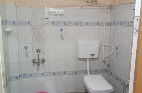 Kukatpalli Apartment | Air Conditioned studio room with complete kitchen