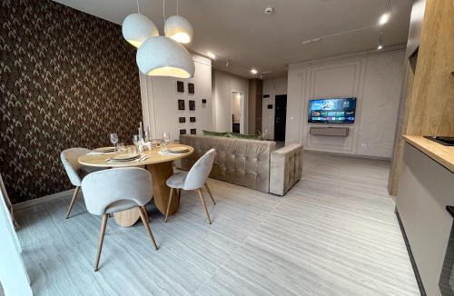 Cluj-Napoca Apartment | Airport dream - Modern, Free Parking, Kingsize be