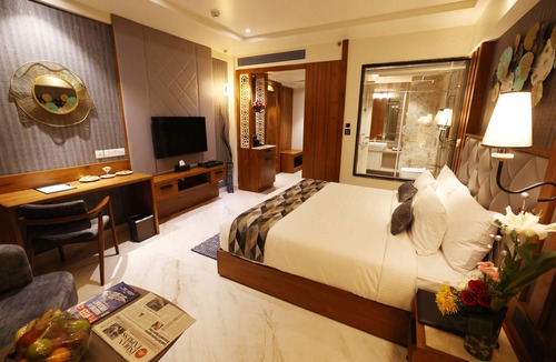 Hampankatta Hotel | AJ Grand Hotel