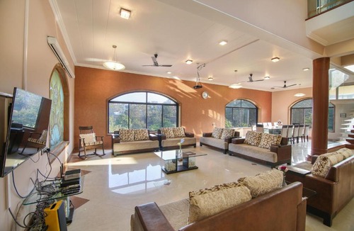 St.Stanislaus Villa Villa | Akbar Villa 4BHK With Pool