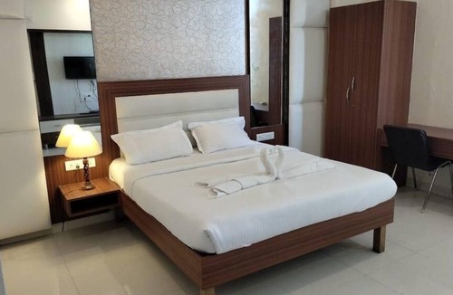 Bengaluru Hotel | AKSHATHA HOME STAY