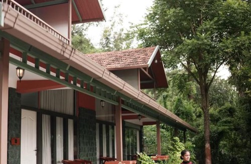 Naduvattam House | Alanz Kokaal Greenhills Resort