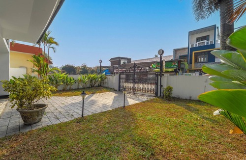 Vazhicherry Ward Villa | Alaya Stays 3BHK Riviera Residence Villa