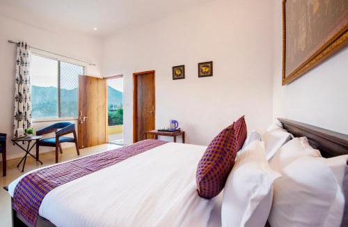 Gogunda Villa | Alaya Stays Colonel Retreat 3 BHK Hideaway with Private Pool & Gardens Near Ubeshwar Mahadev Temple