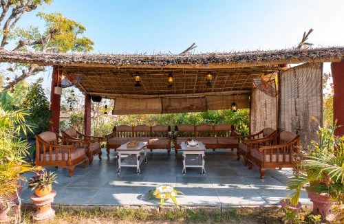 Village Hokra Apartment | Alaya Stays, Krishna Serenity Pet-Friendly Suite with Pool, Lawn & Gazebo