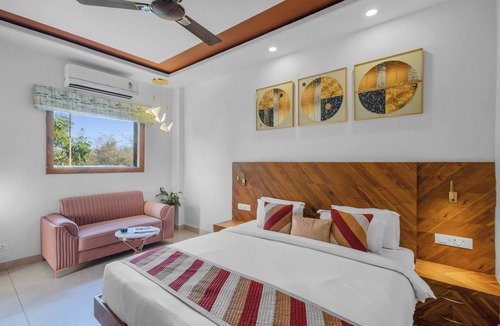 Village Hokra Hotel | Alaya Stays Krishna Serenity Suite