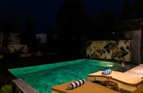 Chaksu Villa | Alaya Stays, Kuber Vatika Pet-Friendly Villa with Private Pool & Garden