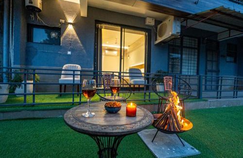 Naukuchiyatal Apartment | ALAYA STAYS Lakefront Suites, Naukuchiatal