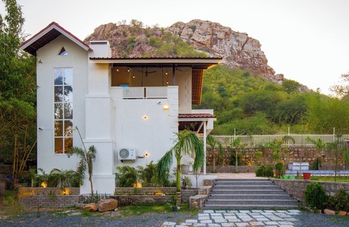 Jamwa Ramgarh Villa | Alaya Stays Ramgarh Colonial 2BHK Villa
