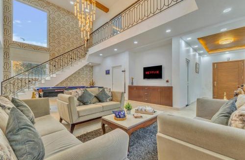 Khattalwada Villa | Alaya Stays Ratikara Ullaas 2-BHK with Private Pool, Lounge Space, Pool table & Lawn