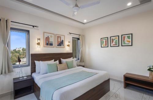 The Mall Road Apartment | Alaya Stays Snowdrop 3 BHK Apartment, Mussoorie