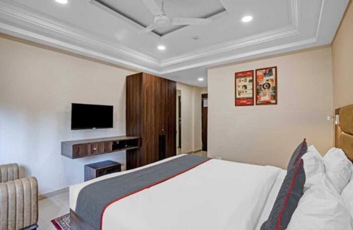 Vastrapur Hotel | Alba Premier