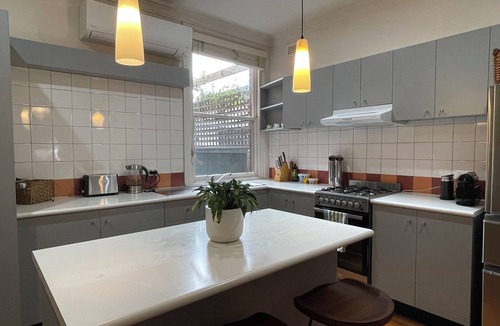 Albert Park Apartment | Albert Park Beach Beauty