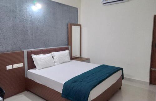 Sulthan Bathery Hotel | Alfa Tourist Home, Batheri