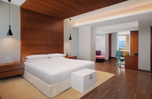 Kadubeesanahalli Hotel | Aloft by Marriott Bengaluru Outer Ring Road