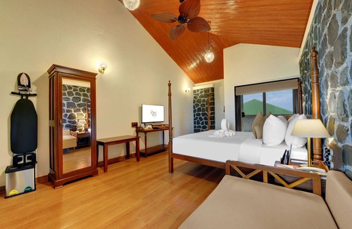 Mahabaleshwar Hotel | Alokik Sharanam Zinc Journey by The Fern