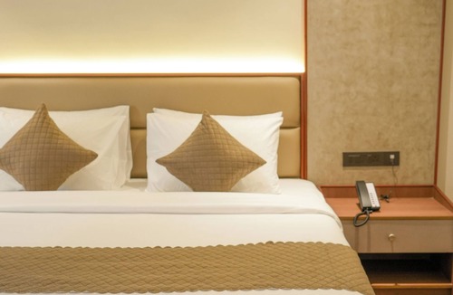 Kozhikode Hotel | Alora Grand Hotel